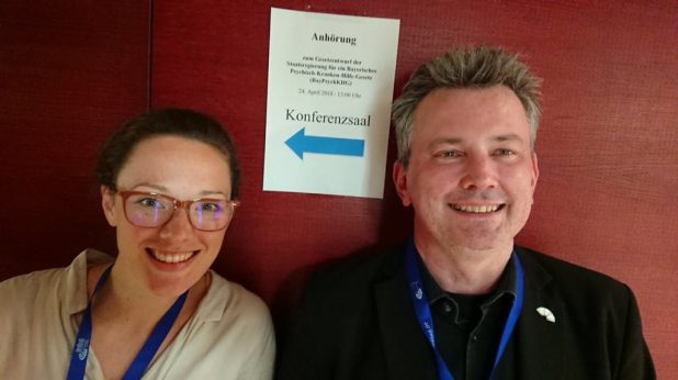 Kristina Wilms und Uwe Hauck sind glücklich über den Erfolg ihrer Petition
